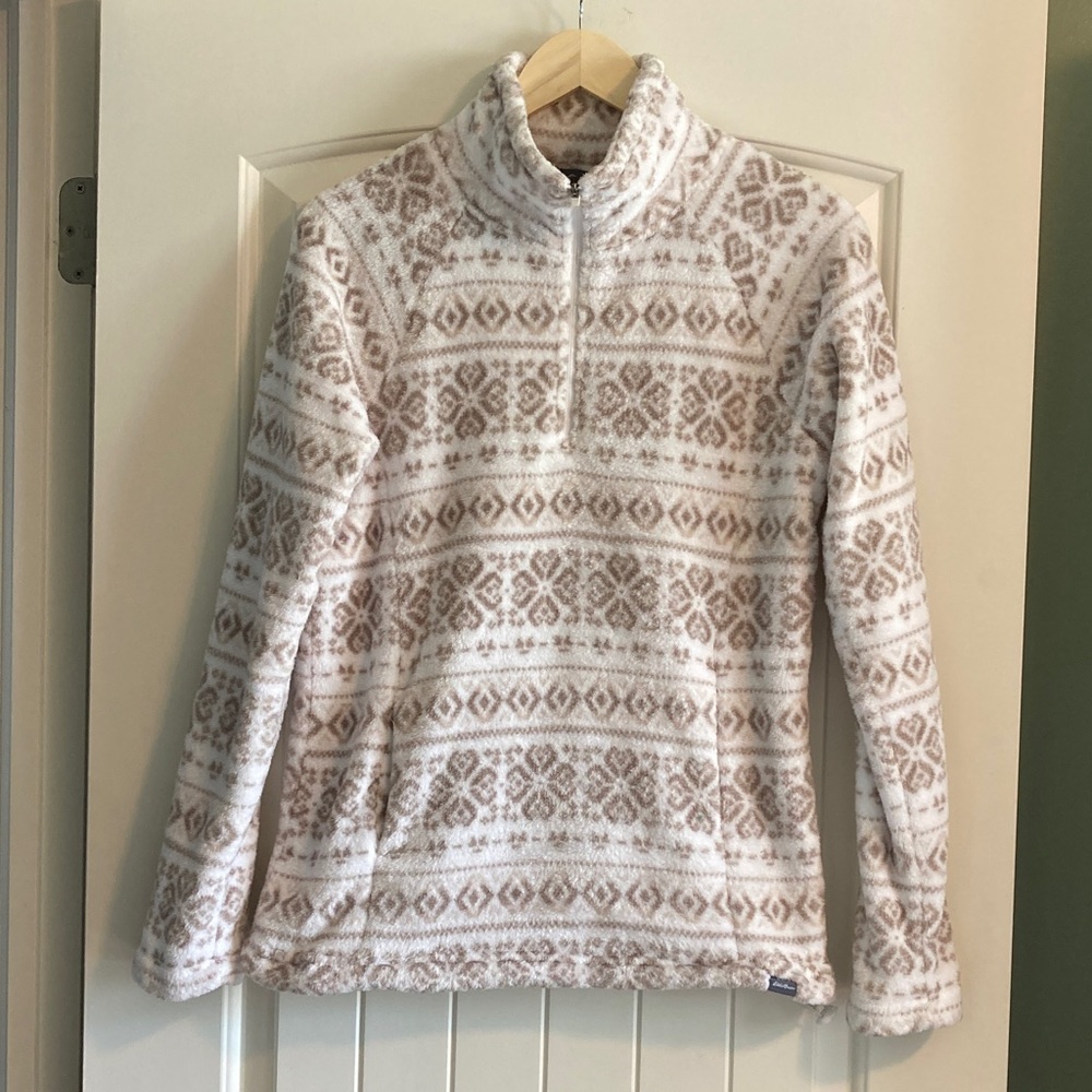 Cozy Half-Zip Fleece Pullover with Kangaroo Pocket in Cream and Light Brown